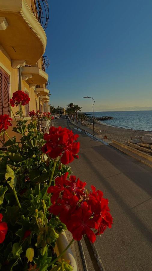 Hotel La Lampara Reggio di Calabria Zewnętrze zdjęcie
