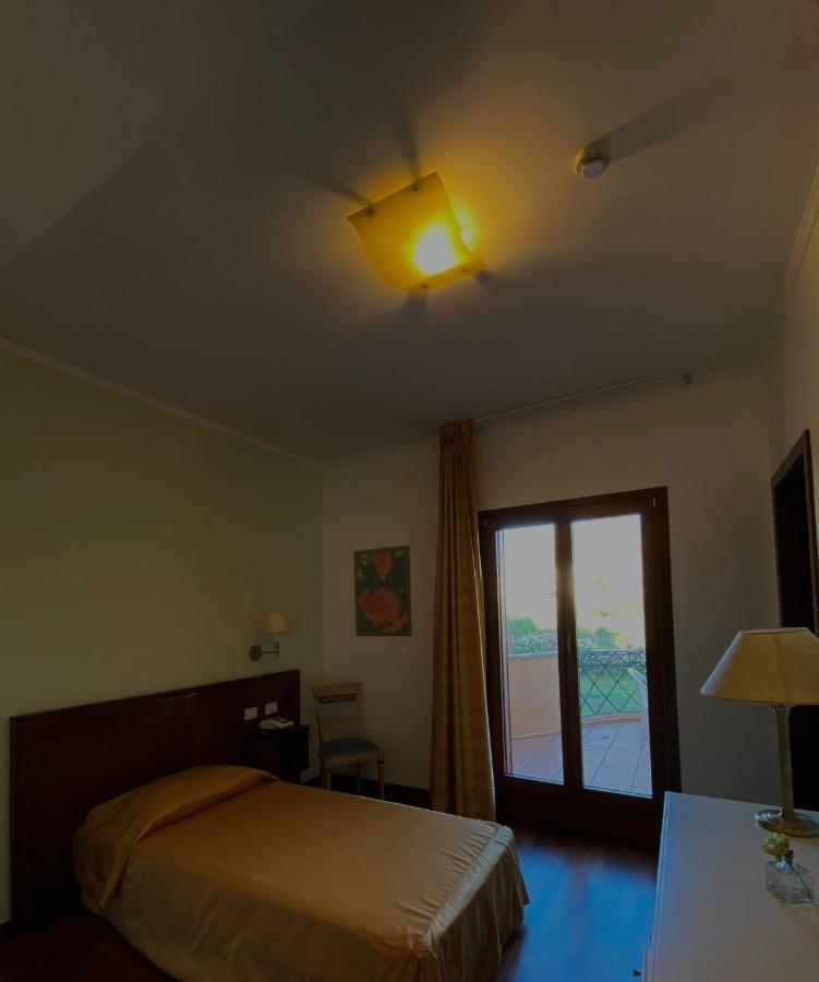 Hotel La Lampara Reggio di Calabria Zewnętrze zdjęcie